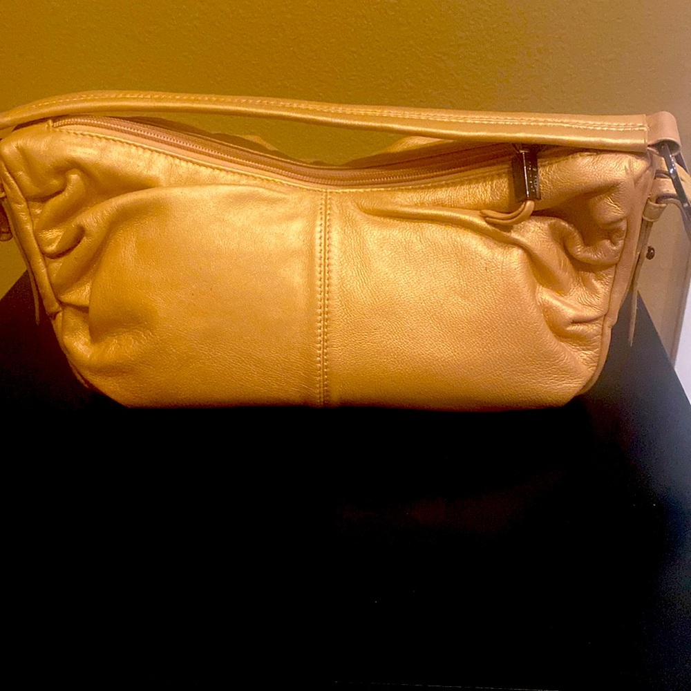 Stone Mountain beautiful gold soft leather.